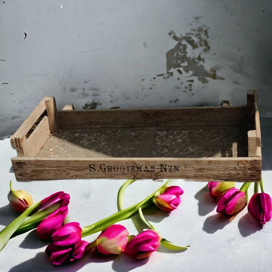 Kraftig bricka för användning eller dekoration