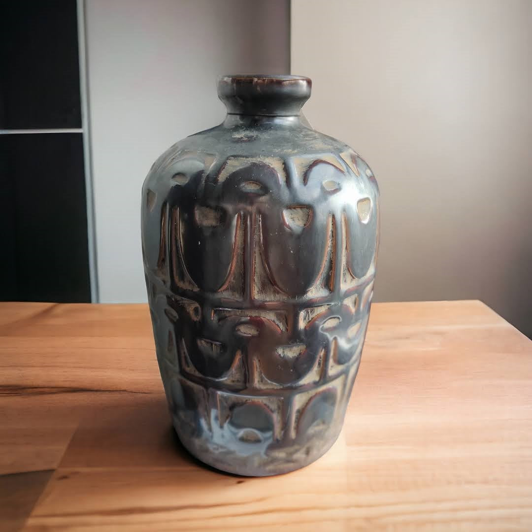 Vase i keramik